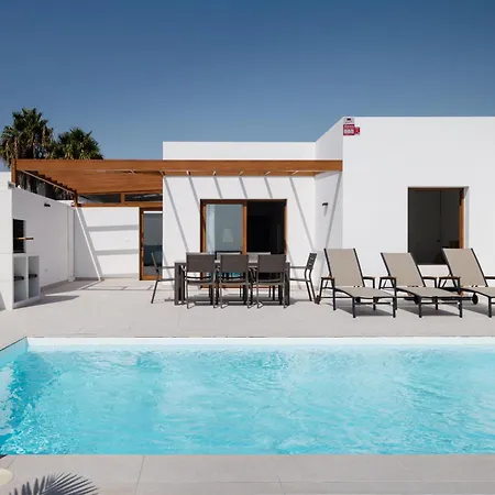 Brisa - Vipvipvillas Βίλα Πλάγια Μπλάνκα